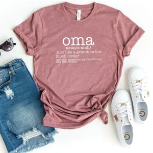 Oma Noun Shirt Gift for Oma Unisex T-shirt Pregnancy Reveal Gift Grandma Gift - Picture 1 of 2