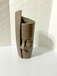 Face vase Dark Gray No makers mark - Picture 1 of 2