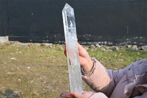 1.8kg Natural Clear Quartz Obelisk Reiki Crystal Wand Tower Point Decor WA605 - Picture 1 of 16