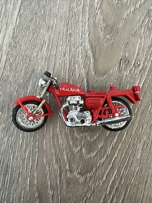 Motocicleta Yamaha 650 roja Hot Wheels 1969 vintage Foto 1 de 4