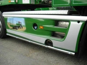 Barras laterales + LED para adaptarse a accesorios metálicos de acero inoxidable de acero inoxidable Volvo FM Series 2 y 3 - Imagen 1 de 3