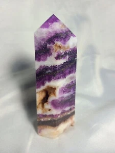 4.7" 371g Druzy Geode Purple Fluorite & Quartz Crystal Tower Generator - Imagen 1 de 17