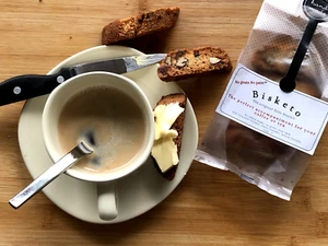 Keto Biscuit "BisKeto"der perfekte Partner für Deinen Kaffee oder Tee (Low Carb) - Bild 1 von 4