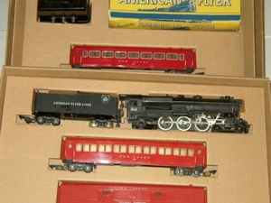 AMERICAN FLYER SET BOX & INSERTS ONLY FREIGHT/ PASSENGER CARS NO TRAINS OR CARS - Picture 1 of 6