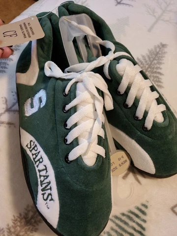 MICHIGAN STATE UNISEX INDOOR/OUTDOOR SLIPPERS SIZE 9/10 NWT Cover