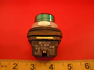 Interruptor de luz piloto Telemecanique XB3BV663 lente verde XB3 BV663 Schneider nuevo Nnb - Imagen 1 de 4