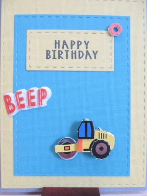 Tarjeta de feliz cumpleaños hecha a mano Foto 1 de 4