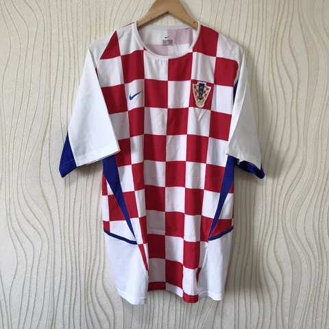 CROATIA 2002 2004 HOME FOOTBALL SOCCER SHIRT NIKE WORLD CUP Cover