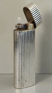Must de Cartier ACCENDINO TASCA ARGENTO 925 epoca VINTAGE LIGHTER BRIQUET Paris - Foto 1 di 13