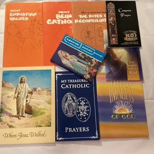 VINTAGE LOT OF CATHOLIC RELIGION BOOKS AND PAMPHLETS 9 Total - Picture 1 of 24