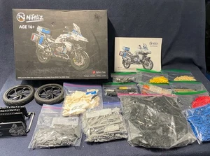 Nifeliz BMW R1250GS Lego Building Toy Set - 2569 Pieces- COMPLETE & Great Shape - Picture 1 of 10