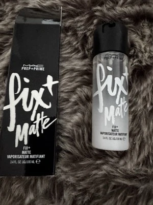 MAC Prep&Prime Fix&Matte Pudrig Mattierend Neu im Karton - Bild 1 von 3