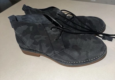 Bota Hush Puppies para mujer talla 10 Catelyn Chukka gris azul camuflaje gamuza nueva sin etiquetas Foto 1 de 4