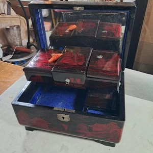 Vintage Black & Red Lacquer Musical Jewellery Box, spare/repair - Picture 1 of 14