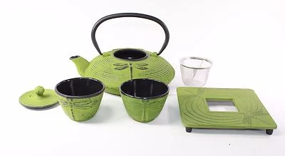 WE PAY YOUR SALES TAX 24 fl oz Green Dragonfly Japanese Cast Iron Teapot Tetsubin Infuser Tea Set
