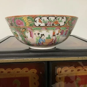 Antique Chinese Rose Medallion 8” Bowl Very Early With Repair & 2 Chips - Picture 1 of 16