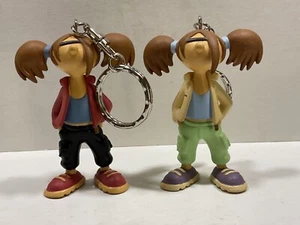 Skater Girl Demons + Merveilles 2 x Figur Anhänger ca. 8 cm Skateboard Art - Bild 1 von 3