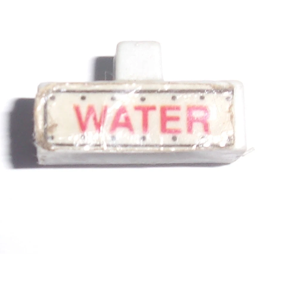 1/64 Ertl Farm Country Small Cattle Waterer - Image 1 of 1