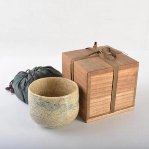 Tea Bowl Houraku Ware Oki Toyosuke 6th Blue & White Crane w/Toyosuke 9th Box JPN - Picture 1 of 19