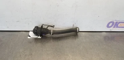 05 CADILLAC XLR TUBO DE CUELLO DE LLENADO DE COMBUSTIBLE Foto 1 de 4