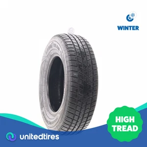 Used 235/70R16 Goodyear WinterCommand 106T - 10.5/32 - Picture 1 of 4