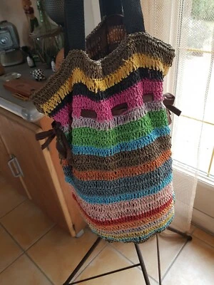 GRAND SAC FILET COLORÉ PROMENADE PLAGE BANDOULIÈRE VINTAGE  - Photo 1/4