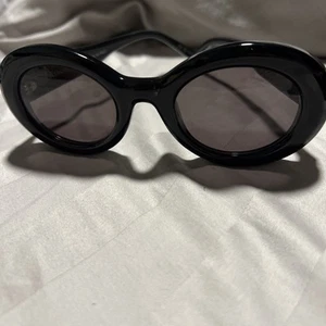 Vntg BALENCIAGA Sunglasses BB0074S 001 Black Gray Oval Unisex Runway Excellent - Picture 1 of 6
