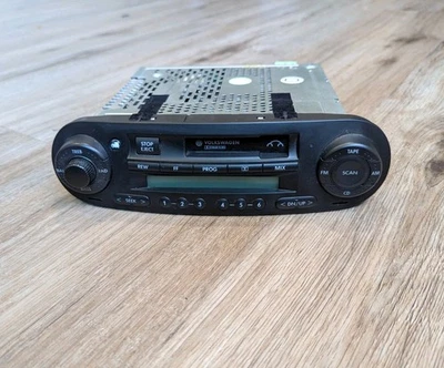 Volkswagen Beetle 1998-2005 receptor de radio AM/FM reproductor de casete IC0-035-180E Foto 1 de 4