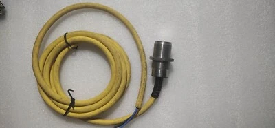 Allen Bradley 871TM-DH10NP30-H2 Ser A Inductive Proximity Sensor  Used - Image 1 of 4
