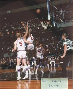 WILT CHAMBERLAIN 1966 WAYNE HIGHTOWER DETROIT PISTONS VAN ARSDALE 8 X 10 PHOTO 8 - Picture 1 of 1