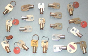 20 Vintage runde Rohrschlüssel Schlosser Versorgung Sicherheit Verkaufsautomat Posten USA - Bild 1 von 24