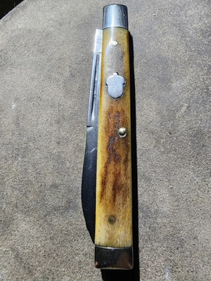 1997 AG Russell USA Stag Doctors Knife 2nd blade marked WINCHESTER  - Image 1 of 4