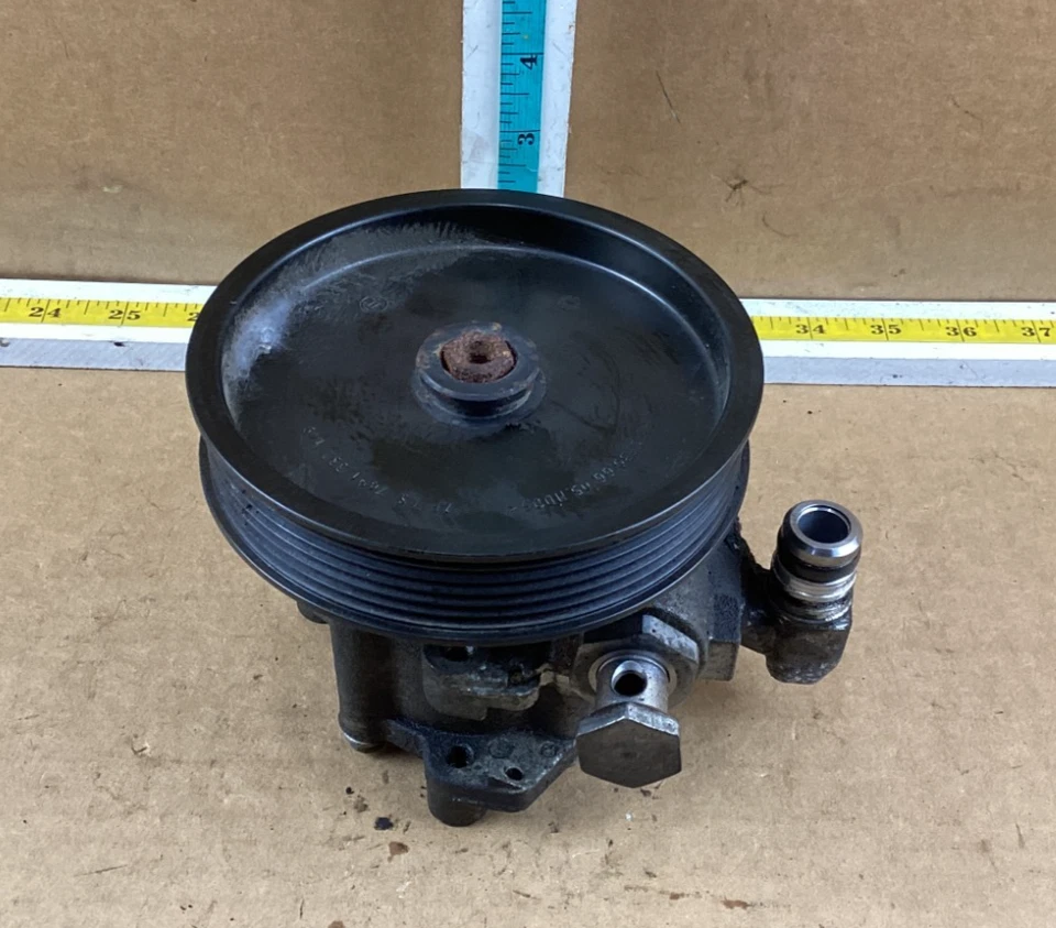 Bomba de dirección asistida Mercedes-Benz GL450 2007-2012 0054662201 OEM Foto 1 de 4