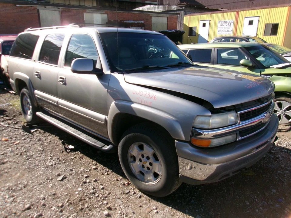 Used Front Upper Upper Control Arm Front fits: 2001 Chevrolet Suburban 1500 7300 Foto 1 de 4