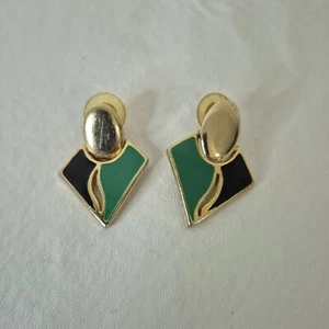 Vintage Art Deco Enamel Earrings Green Black Goldtone Dangle Oval Point Light - Picture 1 of 4