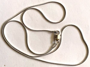Vintage STERLING SILVER Necklace Chain MARKED ITALY 18" 925 3.9grams - Picture 1 of 5