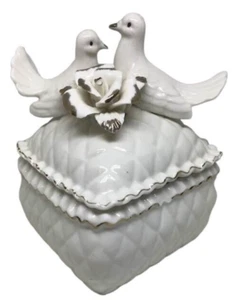 Birds Covered Dish Diamond Shape Rose White Gold Trinket Quilted Lid Ceramic Vtg - Picture 1 of 11