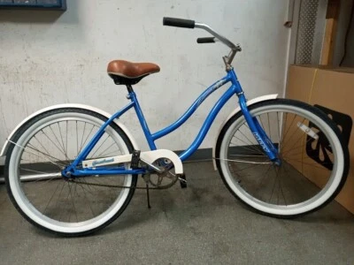 Huffy  24 "  Cranbrook  Girls '  Cruiser  Bike  with  Perfect low 16" frame. - Image 1 of 4