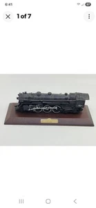 Locomotora Avon por Lionel DECORATIVA vagón de tren 1937 700E Hudson con base de madera - Imagen 1 de 2