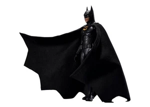 S.H. Figuarts The Flash Actionfigur Batman 15cm - Foto 1 di 8