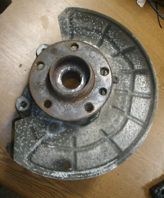 2017-2025 Alfa Romeo Stelvio AWD Right Rear Knuckle Spindle Hub OEM - Image 1 of 4