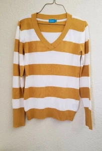 CIELO Size M Fitted V Neck Long Sleeve Pullover Knit Sweater Blouse  - Picture 1 of 4