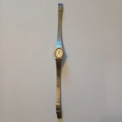 Винтажные женские серебристые аналоговые японские кварцевые часы Phasar Y588-5020 - Изображение 1 из 4