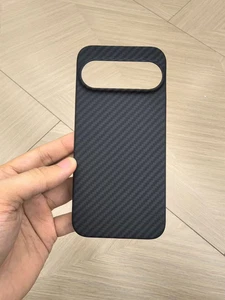 Luxury Real Carbon Fiber Hard Cover for Google Pixel 10 / 10 Pro / 10 Pro XL - Picture 1 of 13