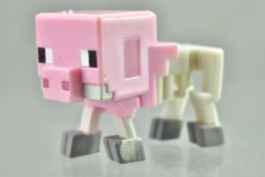 Minecraft Campfire Spooky Serie 9 Skelett Schwein Mini 1" - Bild 1 von 2