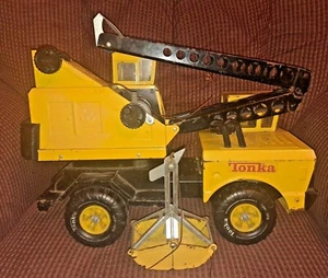 Vintage Metal Mighty Tonka Claw Crane Truck MR-970 - Picture 1 of 8