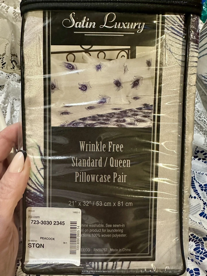 NEW IN PACKAGE QUEEN SATIN LUXURY PEACOCK WRINKLE FREE PILLOWCASES GEM COLORED - Image 1 of 4