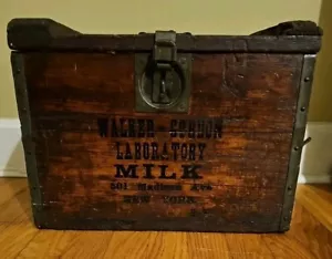 Selten schön antik! Rollator Gordon Milchkiste Madison Ave NEW YORK aus Holz - Bild 1 von 14