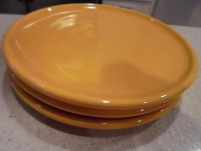3 solid yellow Waechtersbach 7 5/8" salad/dessert plates Spain/Germany near-mint - Image 1 of 3