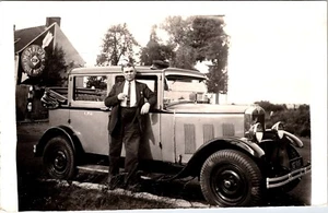 BERLIET : FRENCH AUTOMOBILE : MOTRICINE MOTOR OIL SIGN : VINTAGE PHOTOGRAPH - Picture 1 of 3